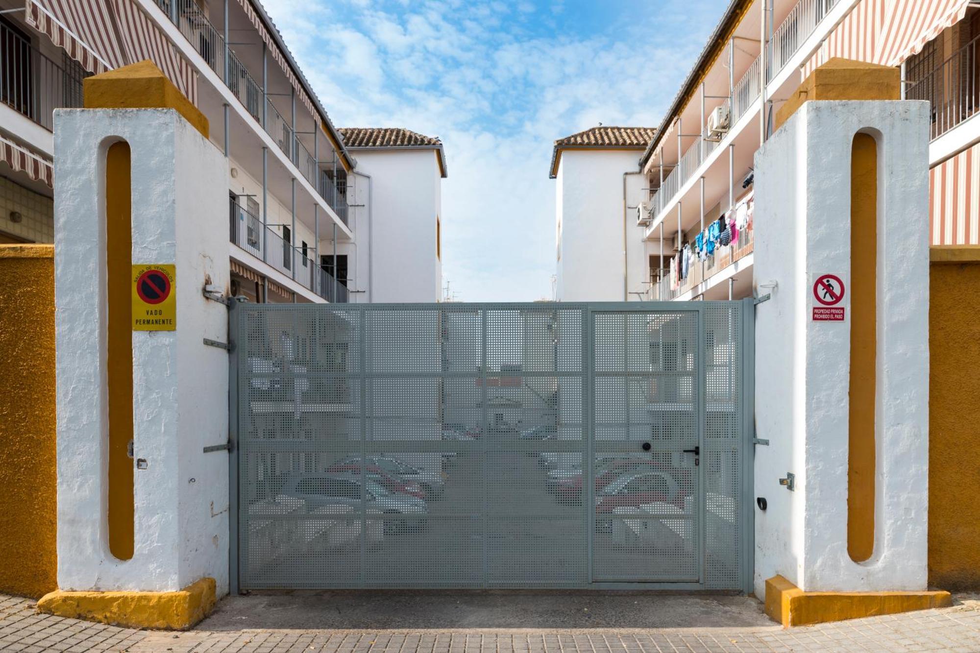 Apartamentos En Cordoba, Puente Romano Y Torre Calahorra Bagian luar foto