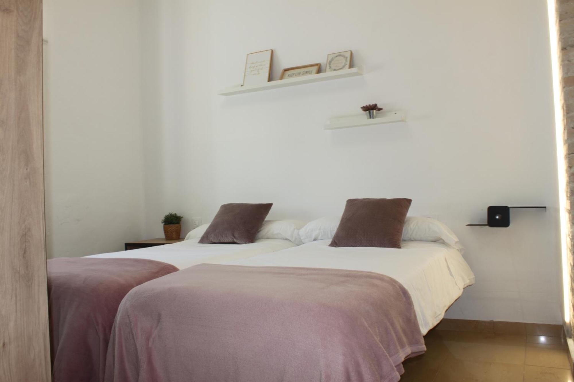 Apartamentos En Cordoba, Puente Romano Y Torre Calahorra Bagian luar foto